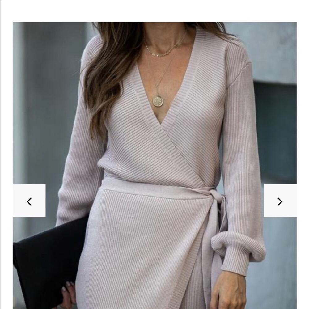 Beige Deep V Cross Over Tie Up Sweater Puff Sleeve IK10